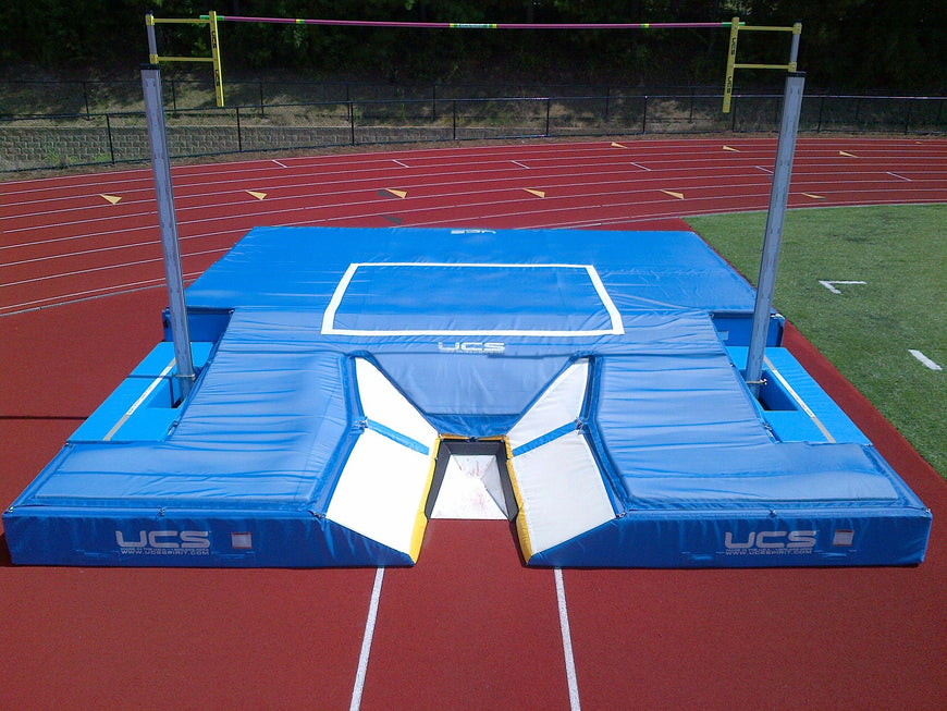 How to Choose a Pole Vault Pit for High School vs College